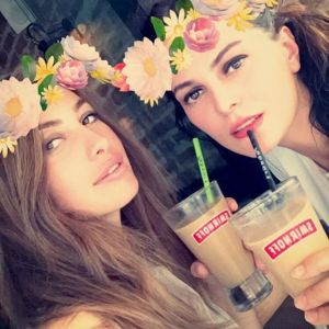 13437404_102160333551455_703325251_n_002