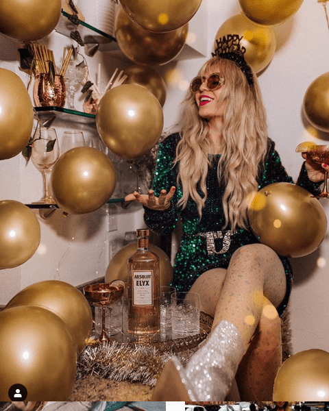 Screenshot_2020-05-18 #absolutpartner hashtag on Instagram • Photos and Videos